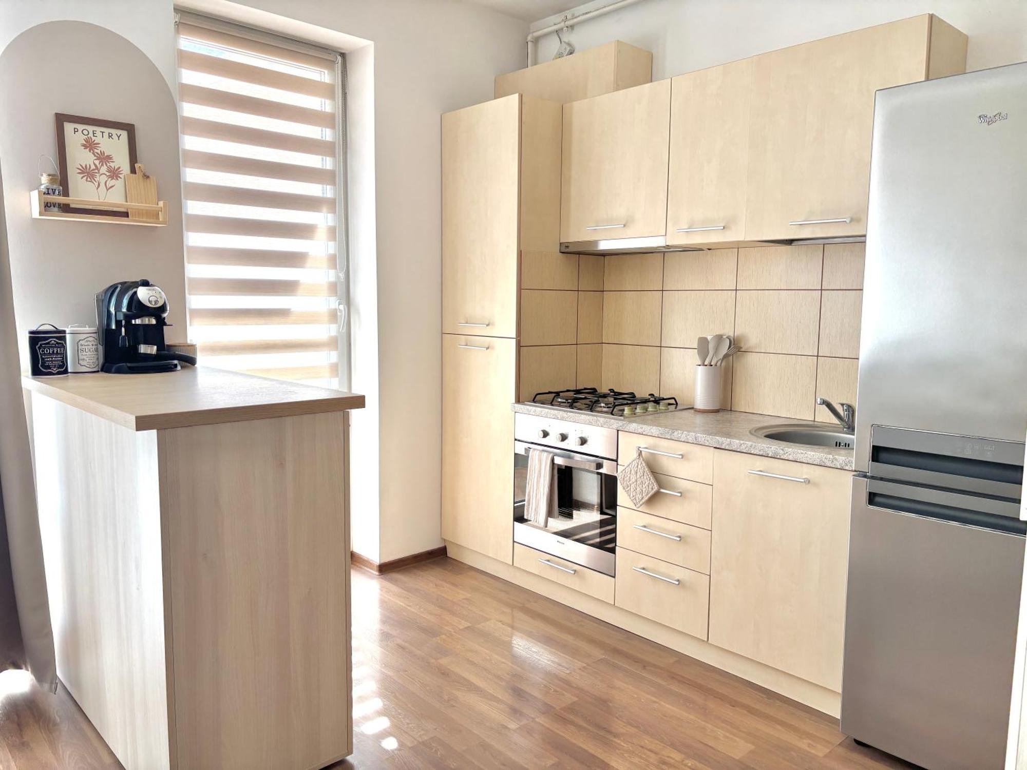 Wanderlust Home Cream, Rasnov Apt For 4, Wifi And Free Parking Buitenkant foto